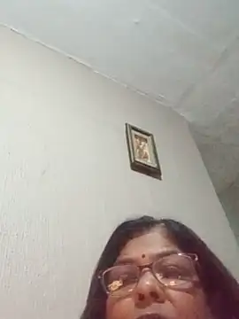 mileesha 现场XXX聊天