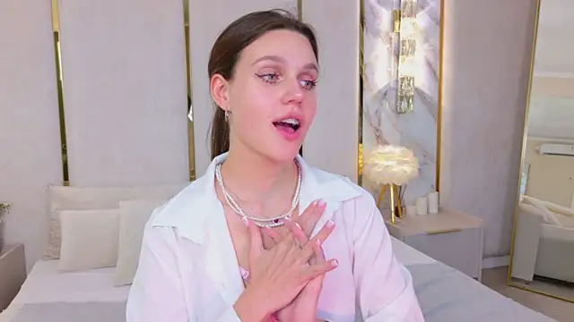 RihannaRose Chat XXX live