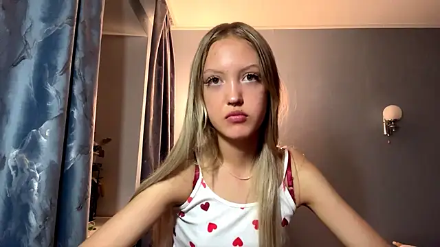 AngelitaMccrobie's Live XXX Chat