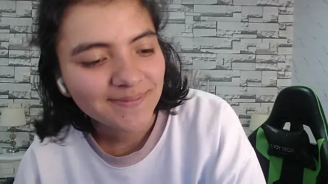 amalia_a's Live XXX Chat