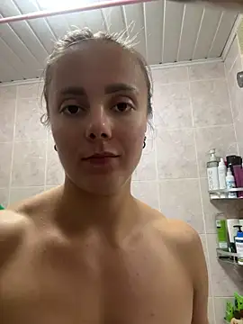 XXX chat uživo modela AlisaKissss