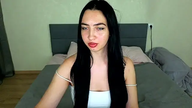 WildKittenX_'s Live XXX Chat