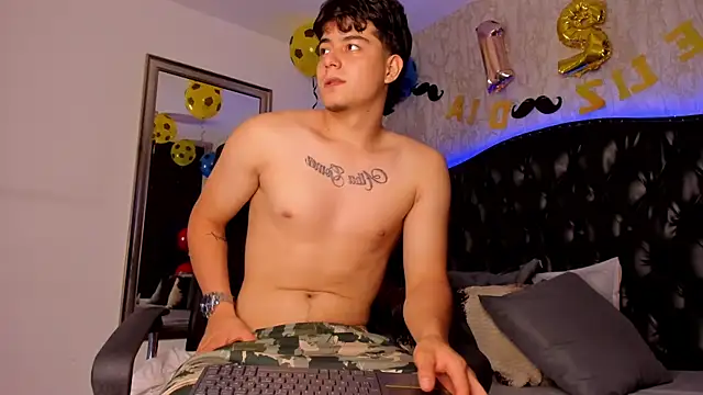 MaxCruz_ 即時 XXX 聊天