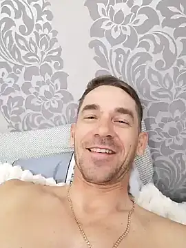 Chatroom XXX en direct de FreeRider111