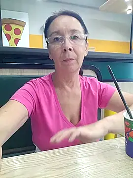 Chatroom XXX en direct de Celine_Faer1