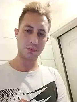 Show modela boytwink7 na web-kameri