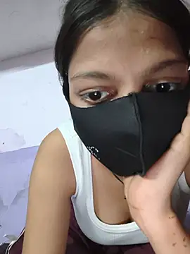 maahi213 Chat XXX live