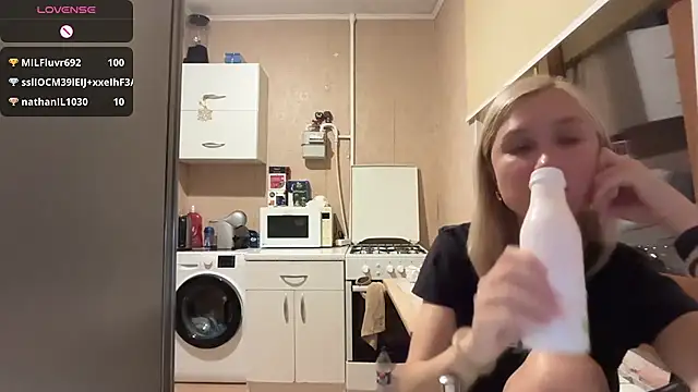 AngelJeni's Live XXX Chat