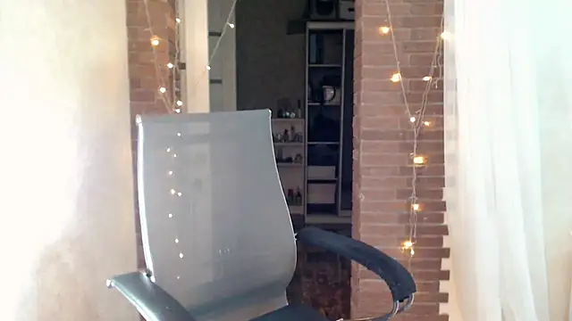 ms_kelarini's Live XXX Chat