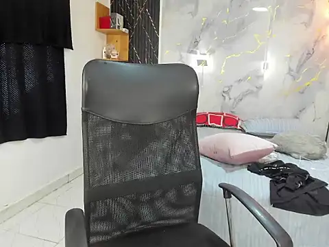 slim_dirtyxx1 Pertunjukan Webcam
