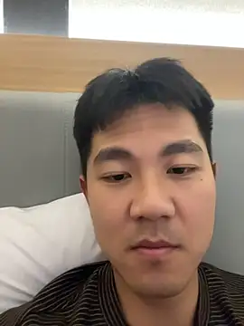 FF-520's Live XXX Chat
