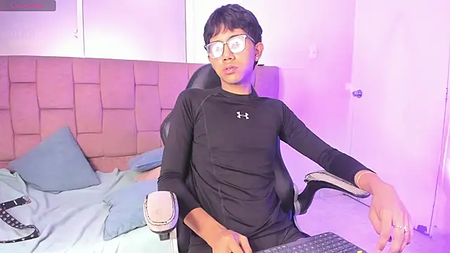 KevCokk's Live XXX Chat