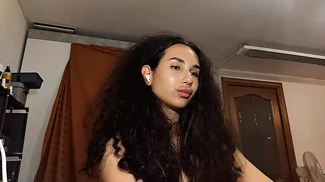 XXX chat uživo modela HazyLoom