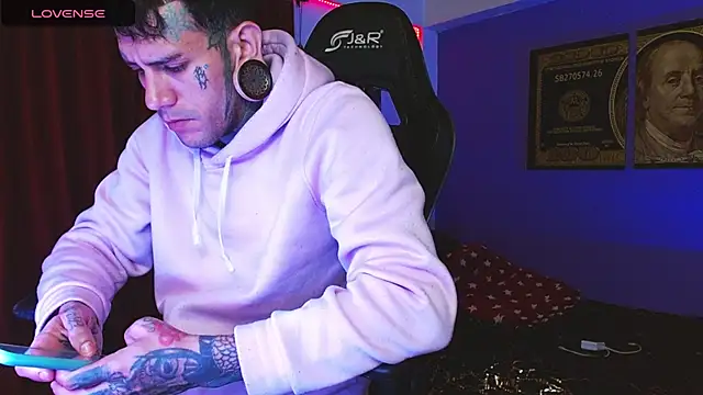 Chat +18 de jhonny__ackerman ao vivo