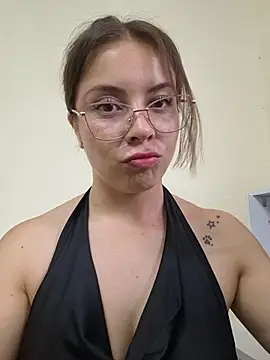 Emmasweet_Val Chat XXX live