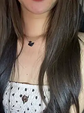 Chat XXX en directo de Yiyina_17