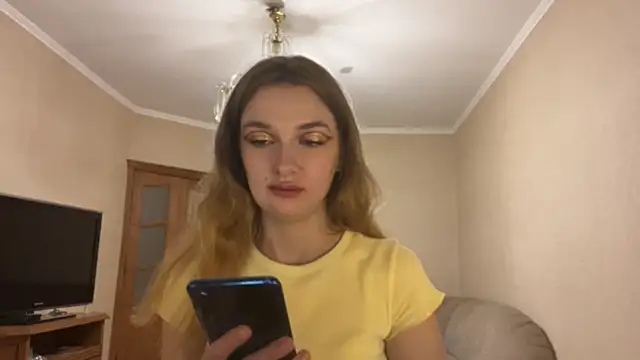 CoraJamerson Adlı Modelin Canlı XXX Sohbeti