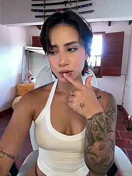 Chat +18 de Ale_Lewis ao vivo
