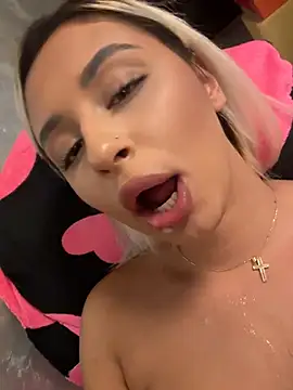 Kylie_One Chat XXX live