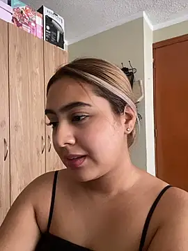 Miabonnett_ Chat XXX in diretta