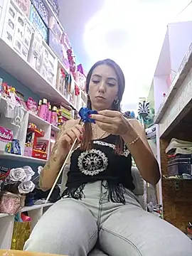 LunaZambrano's Live XXX Chat