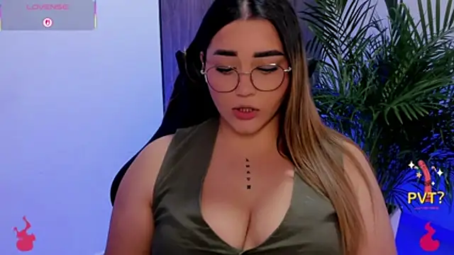 Lucia_star__'s Live XXX Chat