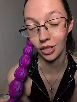 Živý XXX chat MrsCrazy18
