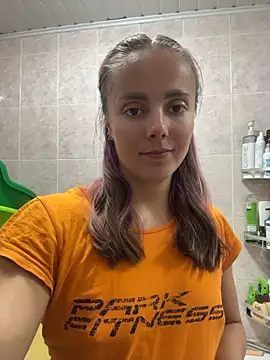 AlisaKissss Chat XXX in diretta