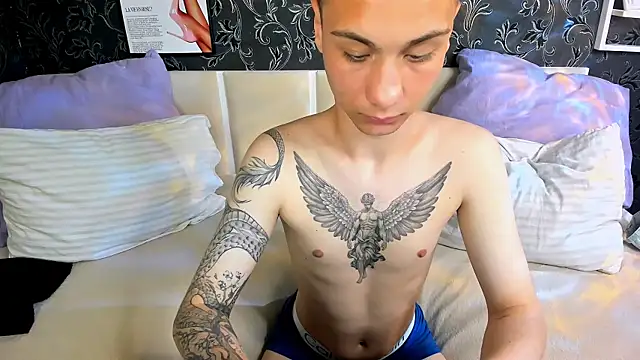 Mel_Fizz élő XXX-chatje