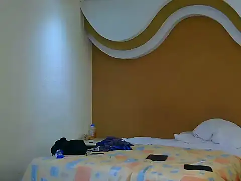 Latinopervs XXX чат на живо