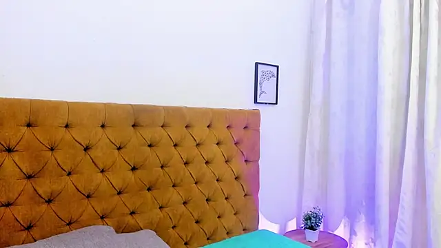 Katty_West Chat XXX live