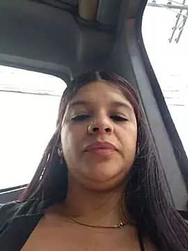 Chatroom XXX en direct de Layla-daring