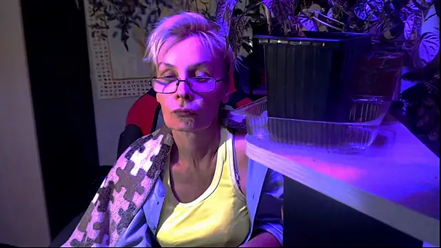 HelgaHimmell Chat XXX in diretta