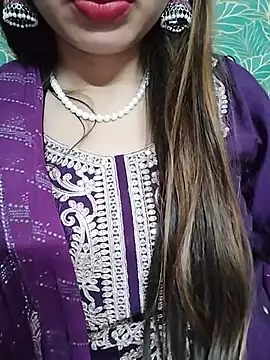 Noor_Darliing Adlı Modelin Canlı XXX Sohbeti