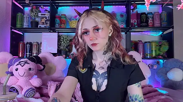 Živý XXX chat _Devill_Baby