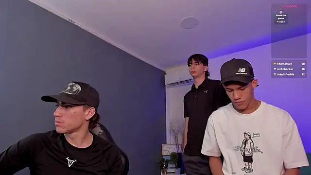Handsomeboyss19's Webcam Show