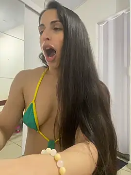sweetwanda Chat XXX live