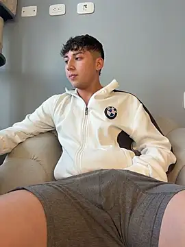 OLIVER_K Chat XXX in diretta