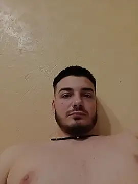 Zevs777s élő XXX-chatje