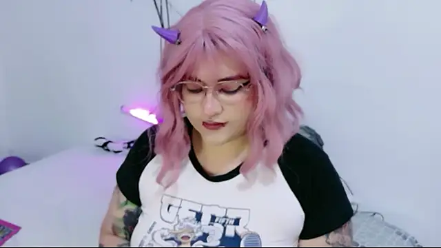 XxGreenGoodxX Adlı Modelin Canlı XXX Sohbeti