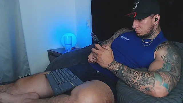 Онлайн чат XXX Shane_Clay