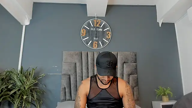 Robin_Rief XXX чат на живо