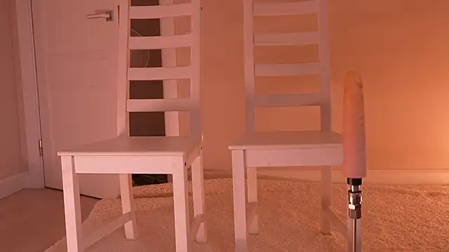 Miablueye élő XXX-chatje