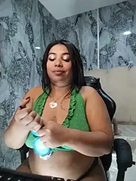 Bella_cross_v's Live XXX Chat
