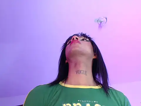 Živý XXX chat Trix_ebony_777