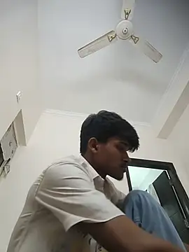 INVISIBL11 Webcam show