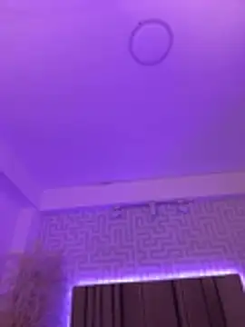 naishaa_'s Live XXX Chat