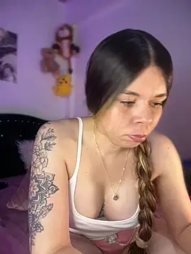 carolina16love: онлайн-секс-чат
