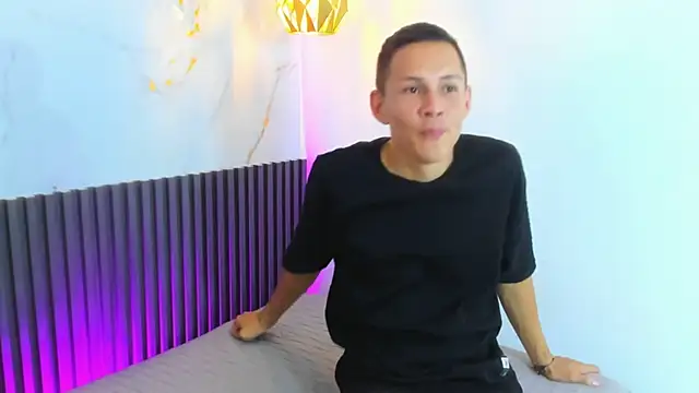 IzanArias' Webcam Show