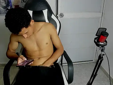 master_badboy live XXX chat